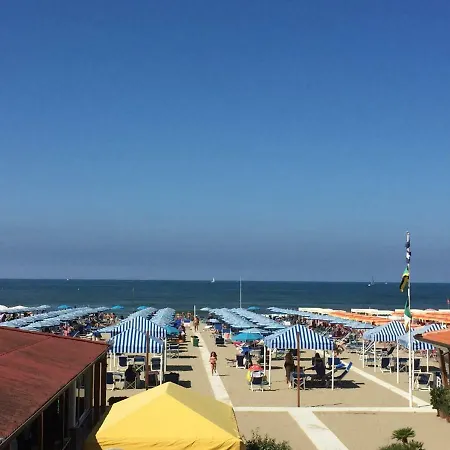Lovely On The Sea Side Apartment